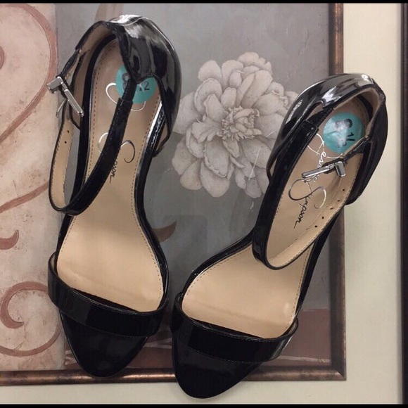 Jessica Simpson - Picture 2 of 3